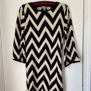 Love 21 Black/Cream Chevron Sweater Dress